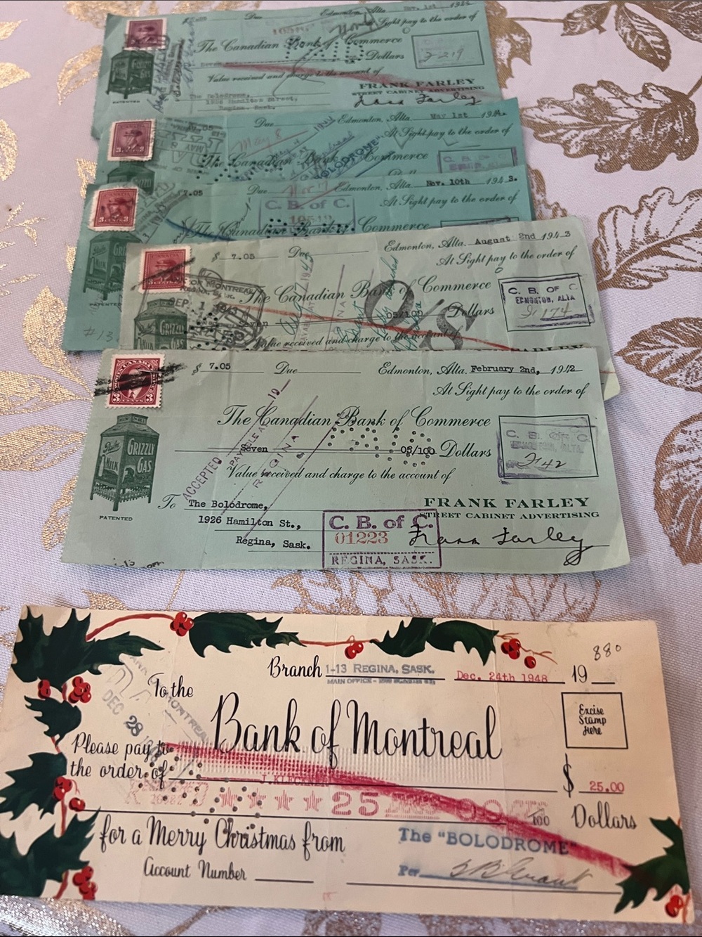 Old bank notes from 1942-48